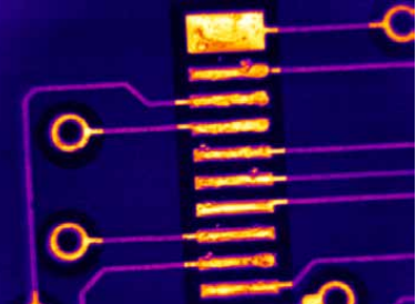 金屬涂層不均勻 表明加工工藝不良。 相信您不會愿意使用 這塊電路板